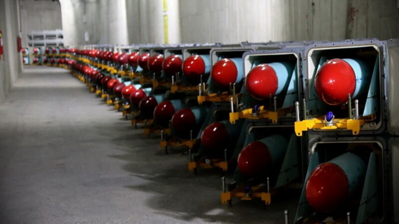 Irã mantém complexos subterrâneos estratégicos para armazenamento e lançamento de mísseis