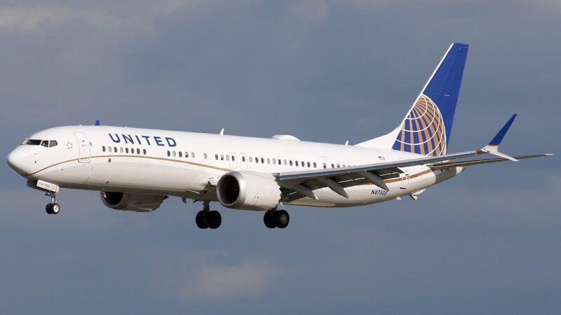 Quase colisão entre avião da United Airlines e helicóptero militar nos EUA mobiliza FAA