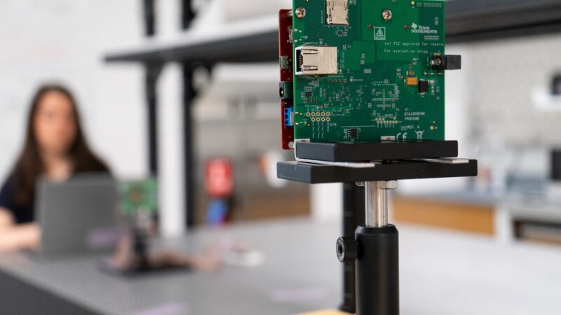 Sensores de radar já monitoram batimentos cardíacos à distância e geram debate sobre privacidade