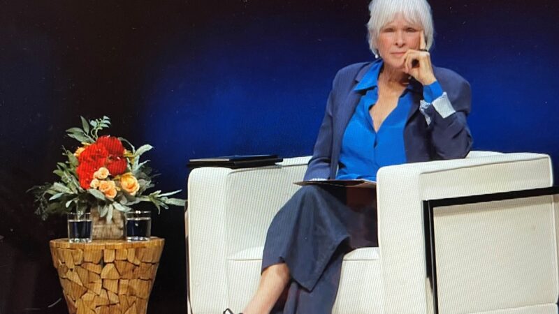 Byron Katie e o método que usa a autoconsciência para reduzir o sofrimento