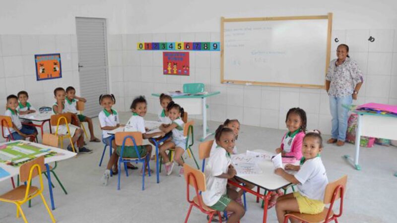 Feira de Santana abre inscrições para concurso de professor do ensino infantil ao 5º ano