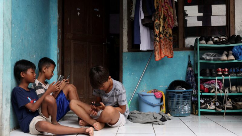 Indonésia bloqueia acesso de menores de 16 anos às redes sociais a partir deste sábado