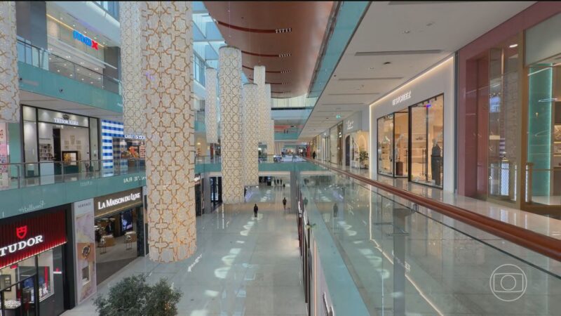 Conflito no Oriente Médio reduz movimento turístico e comercial em Dubai