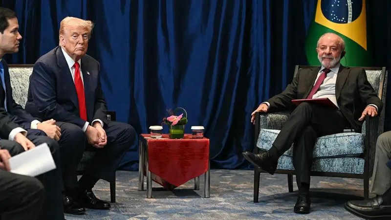 Lula e Trump se encontram na Casa Branca para discutir agenda bilateral