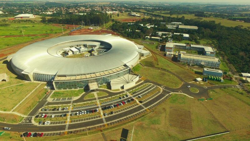 CNPEM em Campinas abre evento gratuito para mostrar acelerador Sirius e ciências avançadas