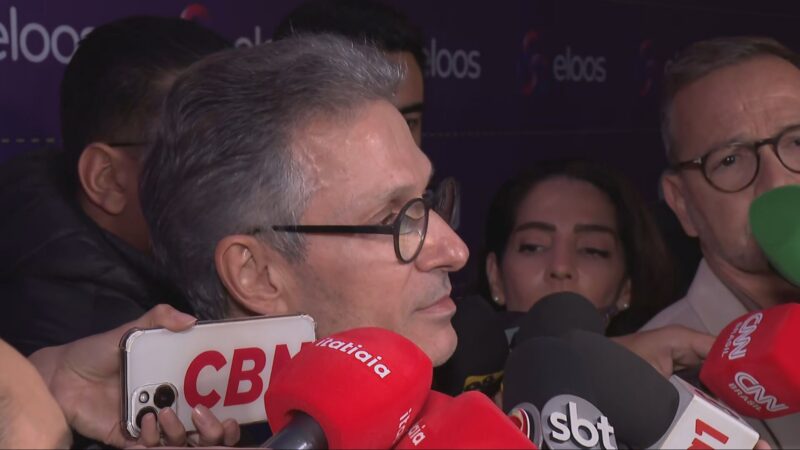 Zema mantém críticas a Flávio Bolsonaro após revelações do Caso Master