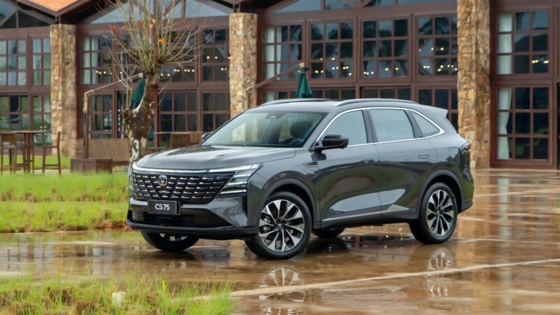 CAOA Changan estreia SUV CS75 fabricado no Brasil por R$ 199.990