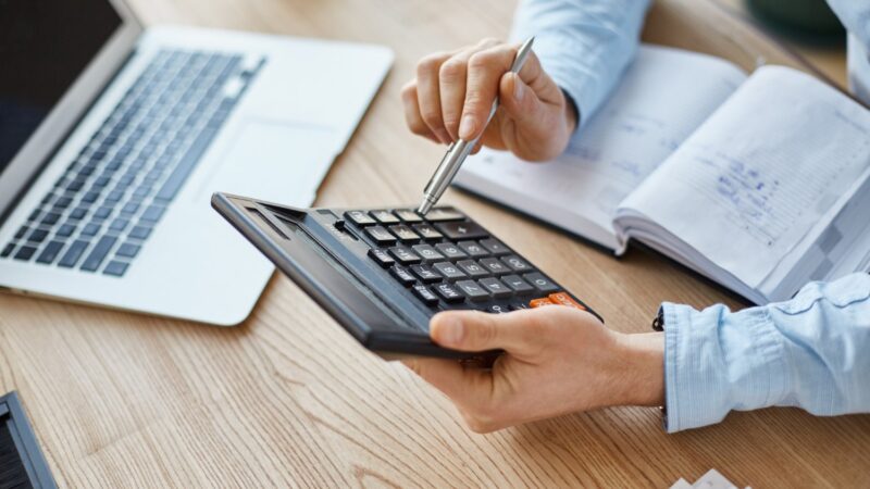 Senado aprova ensino de educação financeira para alunos do fundamental e médio