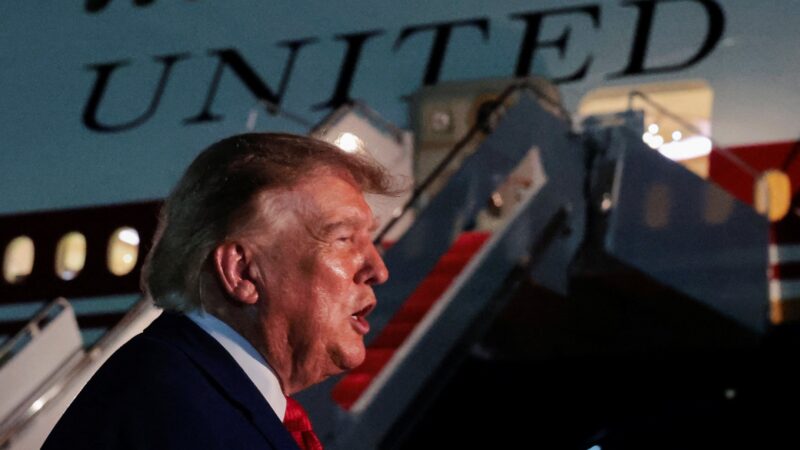 Donald Trump é processado por venda de acesso antecipado a posts na Truth Social
