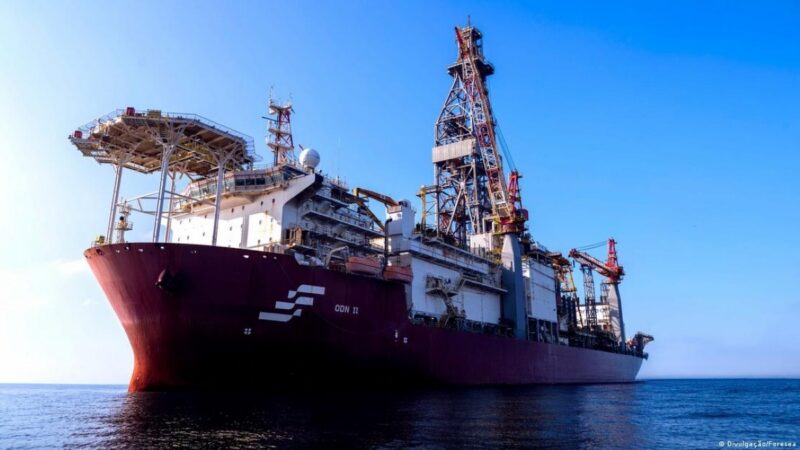 Justiça Federal do DF suspende temporariamente imposto de 12% sobre exportação de petróleo