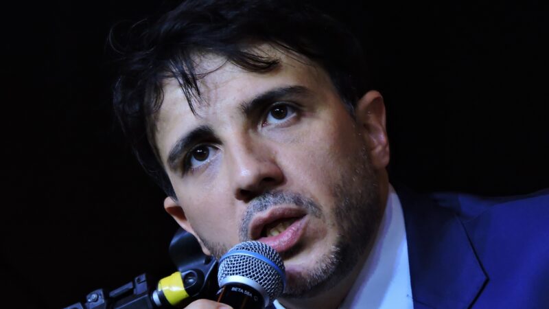 Renan Santos inicia série de entrevistas com presidenciáveis no g1 e GloboNews