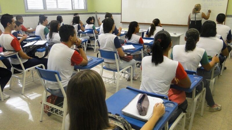 Urca abre 101 vagas para professores temporários com inscrições online até março