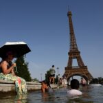 Paris abre investigação após exclusão de funcionárias durante visita de grupo religioso à Torre Eiffel