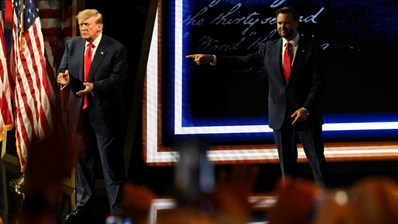 Vice-presidente dos EUA adota discurso moderado e surge como possível sucessor de Trump