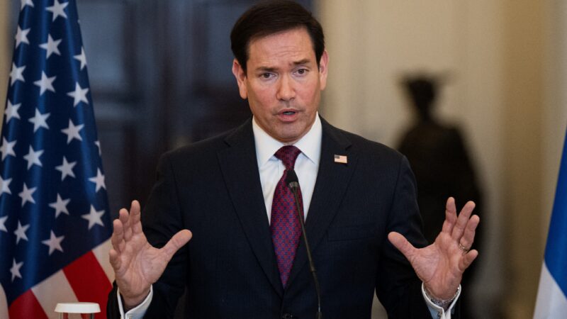Marco Rubio diz que Irã perdeu controle do Estreito de Ormuz e petróleo circula normalmente