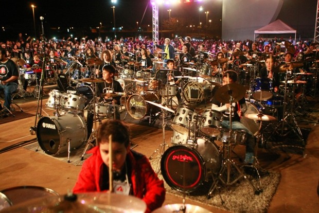 Uberlândia recebe segunda edição do Encontro de Bateristas do Triângulo com mais de 170 percussionistas